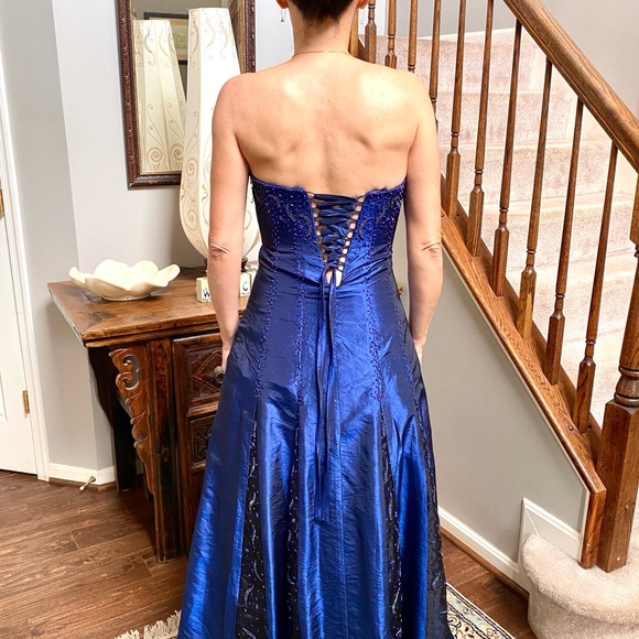 Blue Evening Gown w/ Wrap - Picture 4 of 5